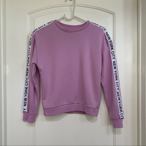Forever 21 New York Crewneck Long Sleeves Purple Sweatshirt Top Girl's Size 14 - Picture 2 of 5